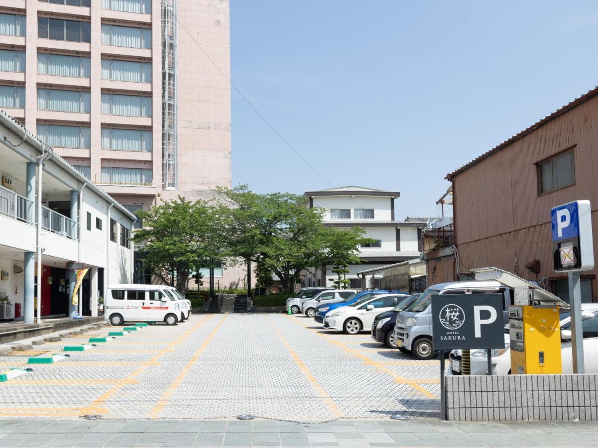 โฮเต็ล ซากุระ Hotel อุเรชิโนะ ภายนอก รูปภาพ